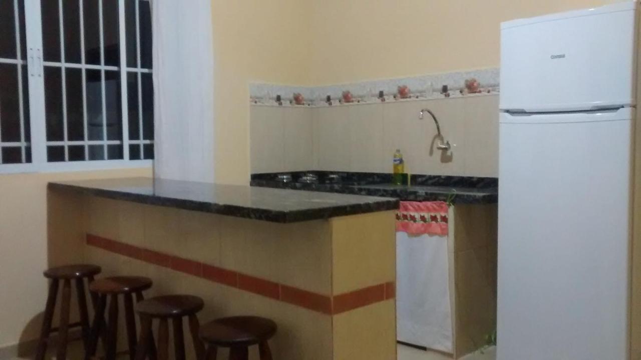 Chale No Condominio Verde Mar Na Praia Da Cocanha 卡拉瓜塔图巴 外观 照片